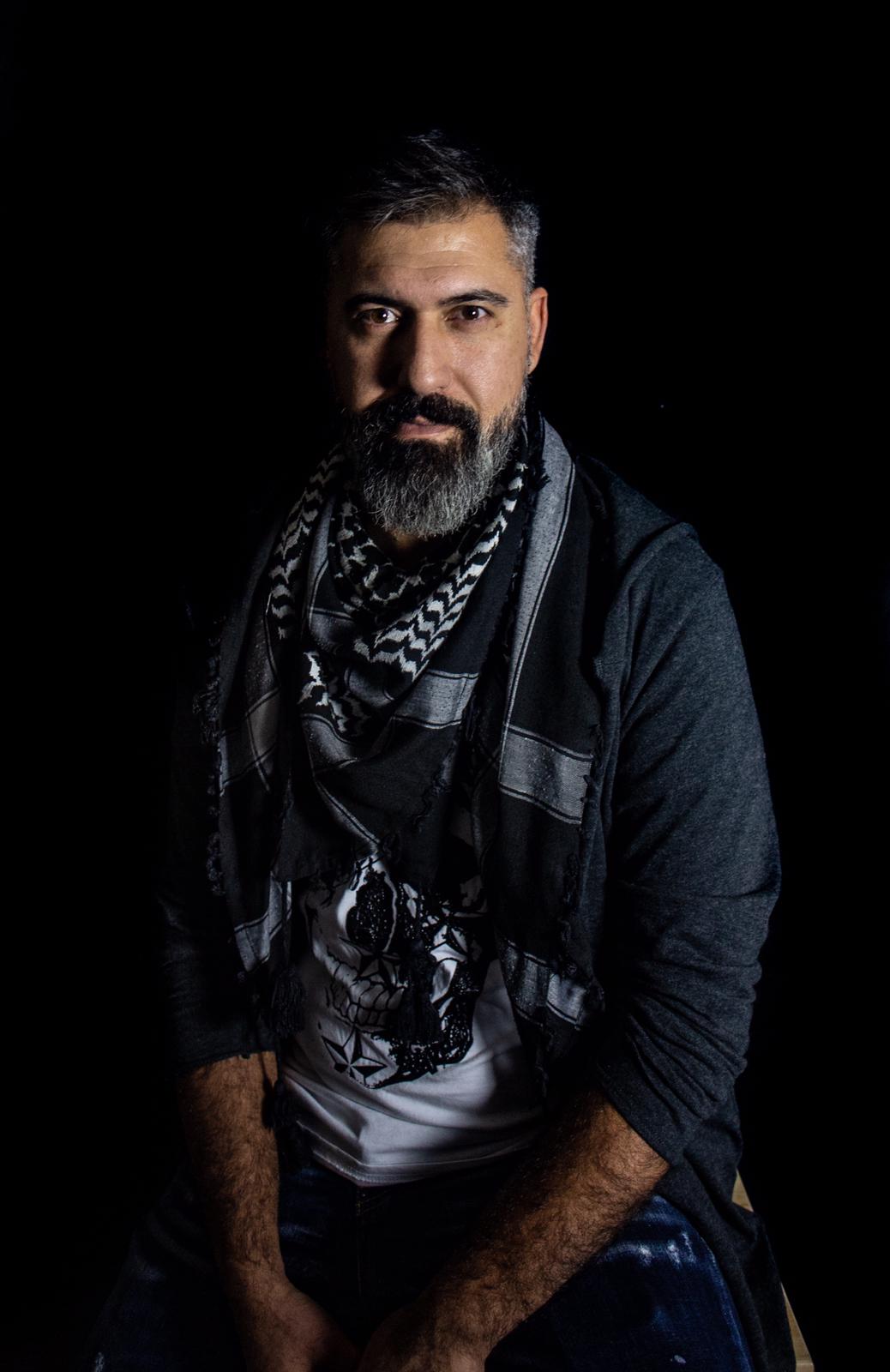 Mustafa Selan - Barbier und Inhaber von Barbershop Tiraschci